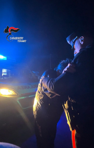 Martinsicuro - Minaccia di suicidarsi gettandosi in mare, salvato dai carabinieri